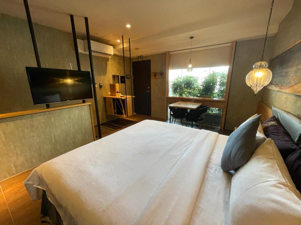 Roppongi Motel - Dalian Pingtung Luaran gambar